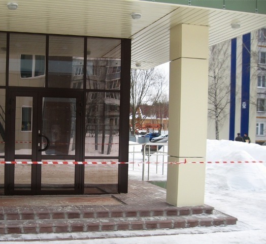 <b>ТОРГОВЫЕ ЦЕНТРЫ, РЫНКИ И ПАВИЛЬОНЫ</b><i></i>